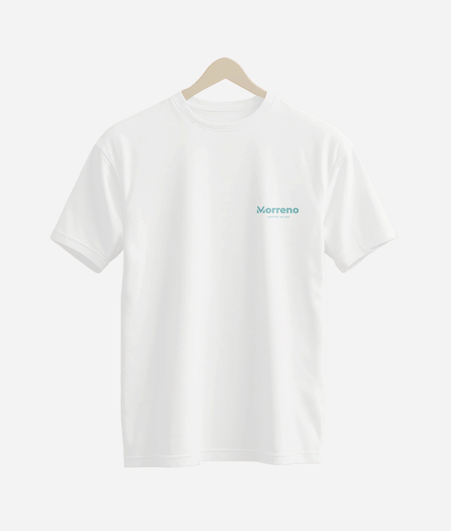 Camiseta blanca con el diseño 'Morreno', ideal para un look casual y fresco.