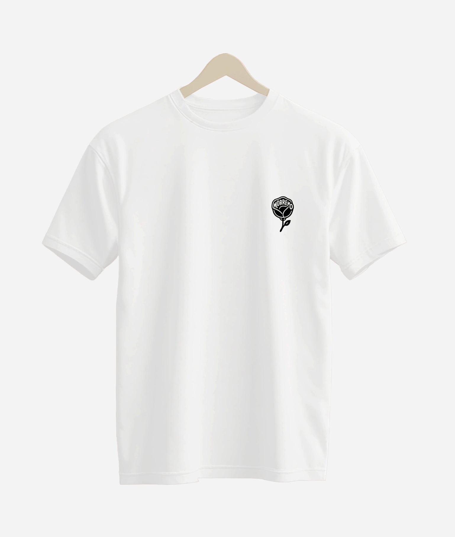 Camiseta Ancestros: camiseta blanca con diseño gráfico inspirada en legados de culturas originarias.