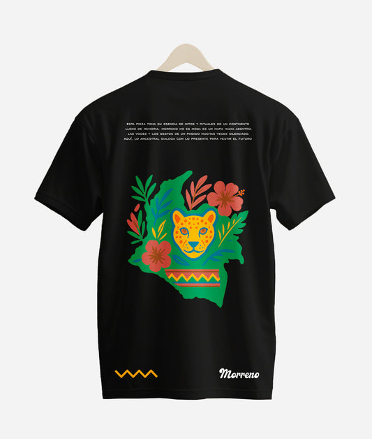Camiseta oversize negra morreno con diseño de jaguar y elementos tropicales en la espalda.