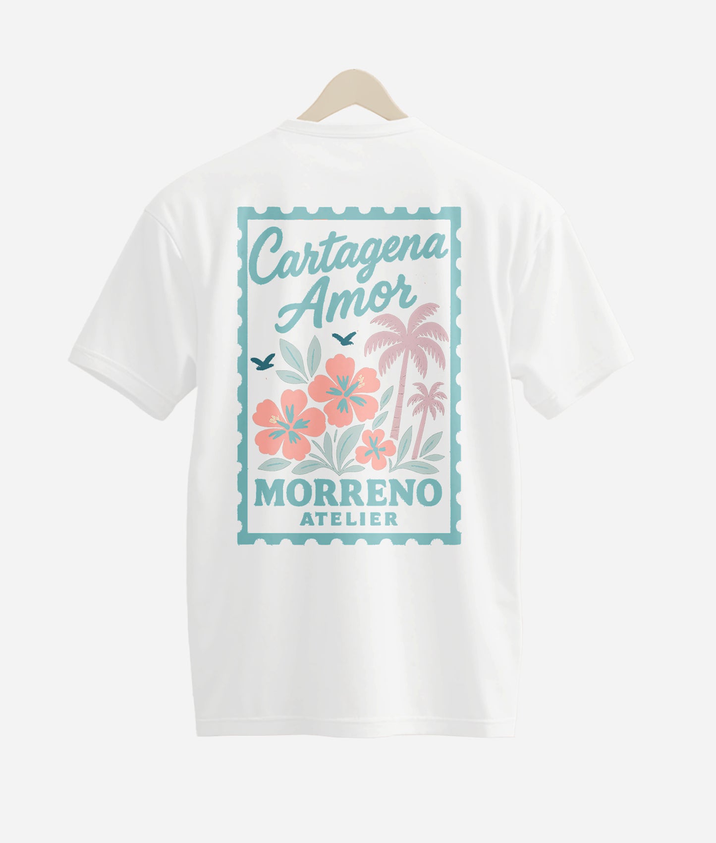 Camiseta Cartagena Azul con diseño gráfico "Cartagena Amor" en la parte trasera, estilo moderno y colorido.